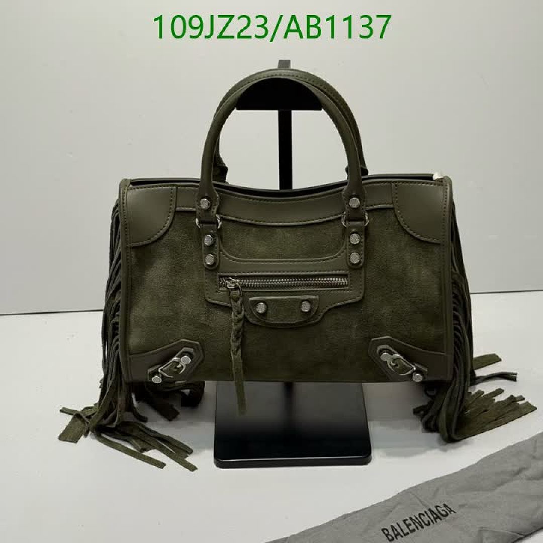 Balenciaga-Bags4A Quality Code: AB1137 $: 109USD