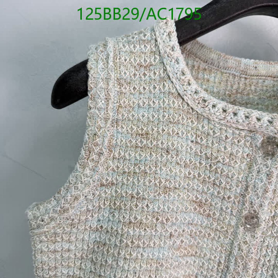 Chanel-Clothing Code: AC1795 $: 125USD