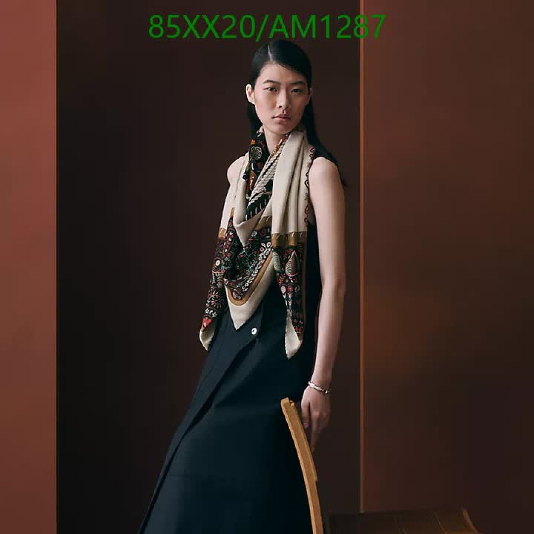 Hermes-Scarves Code: AM1287 $: 85USD
