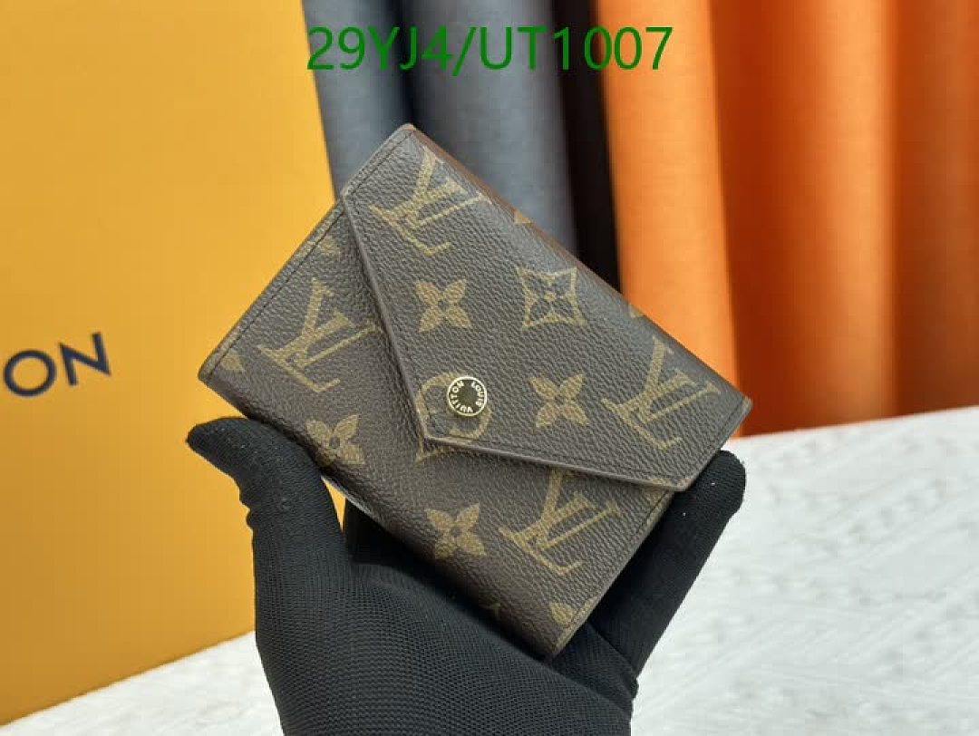 LV-Wallets-4A Quality Code: UT1007 $: 29USD
