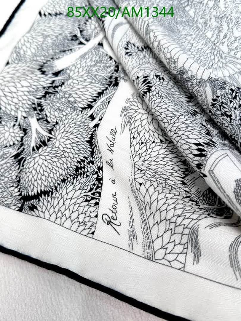 Hermes-Scarves Code: AM1344 $: 85USD