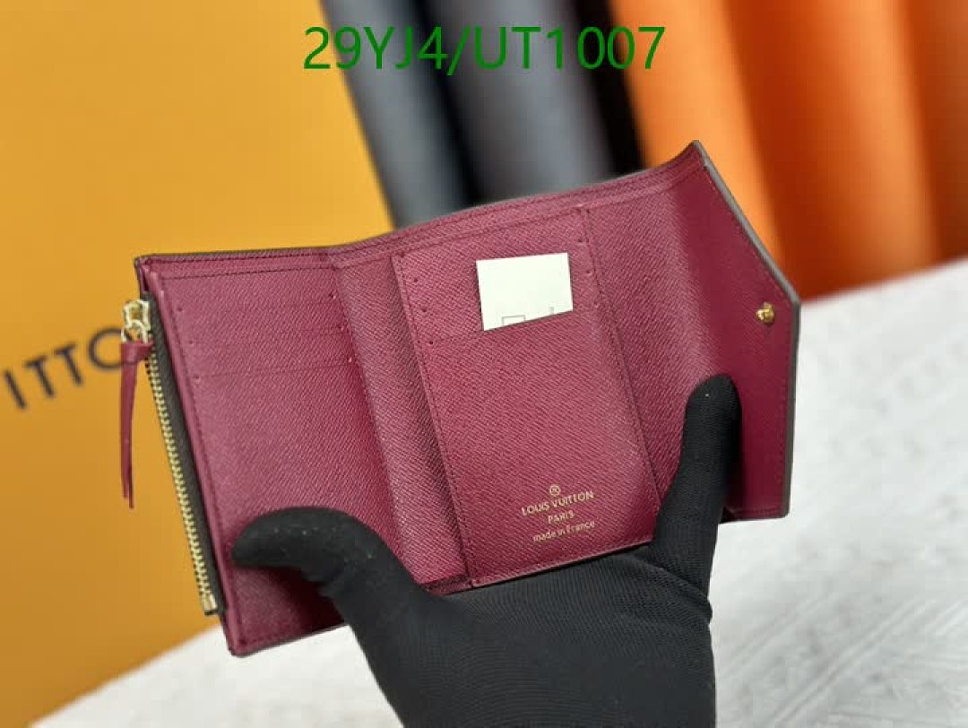 LV-Wallets-4A Quality Code: UT1007 $: 29USD