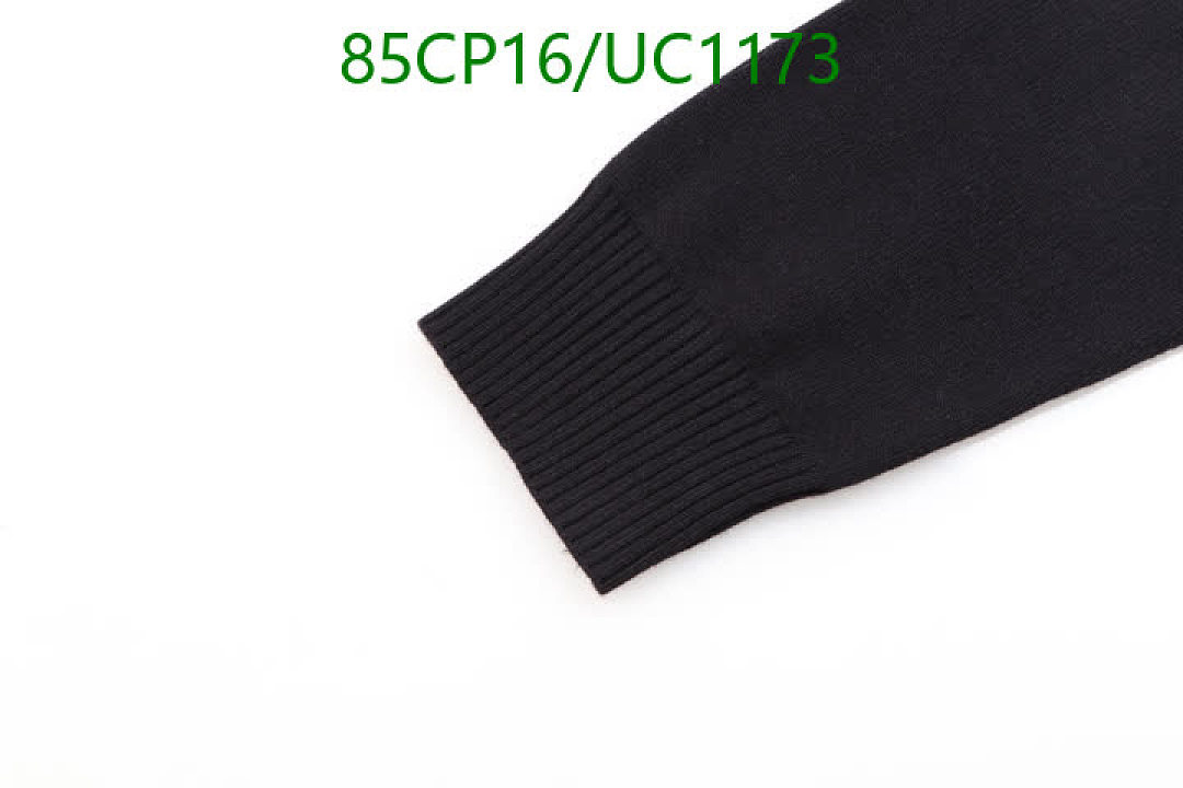 Moncler-Clothing Code: UC1173 $: 85USD