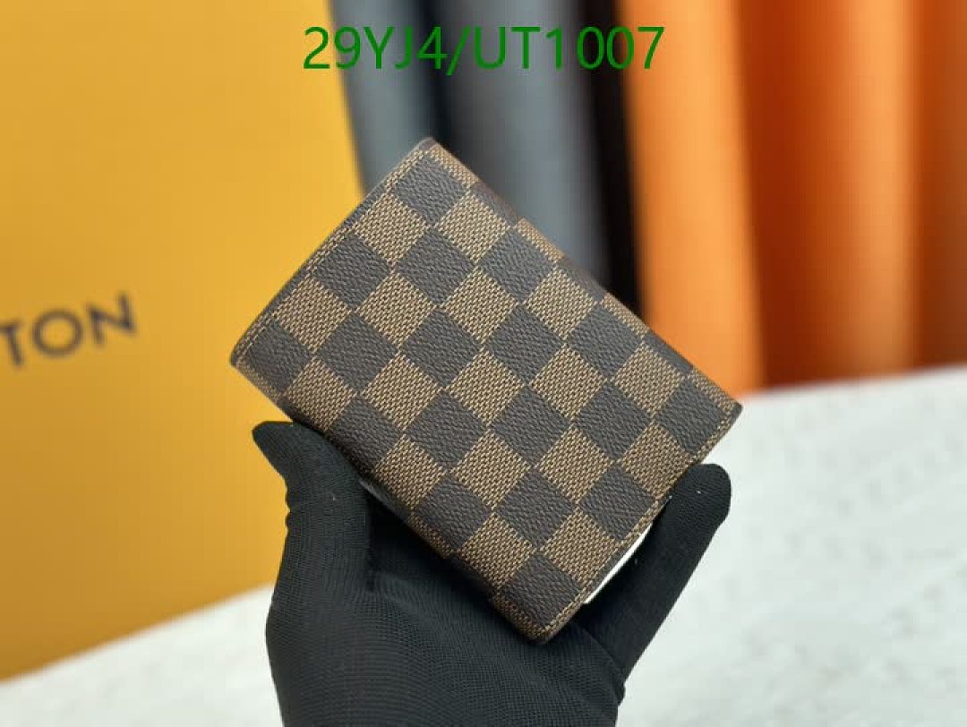 LV-Wallets-4A Quality Code: UT1007 $: 29USD