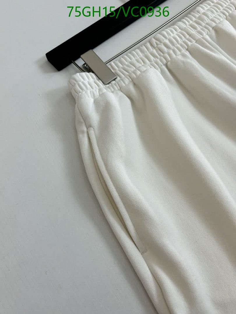 Balenciaga-Clothing Code: VC0936 $: 75USD