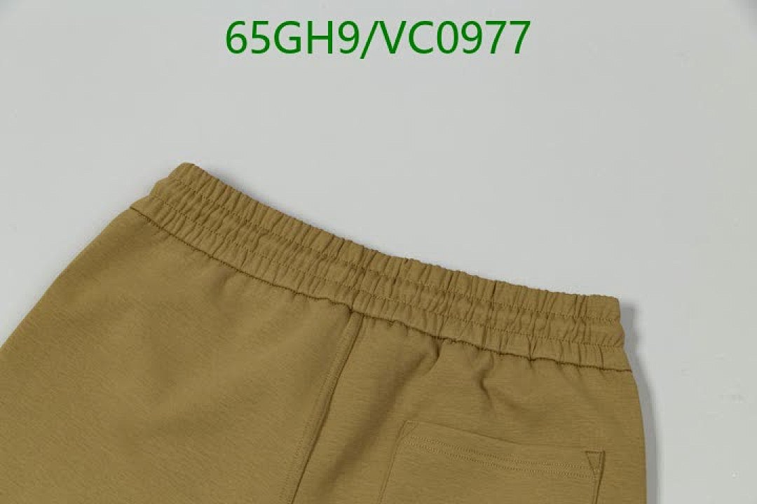 Burberry-Clothing Code: VC0977 $: 65USD