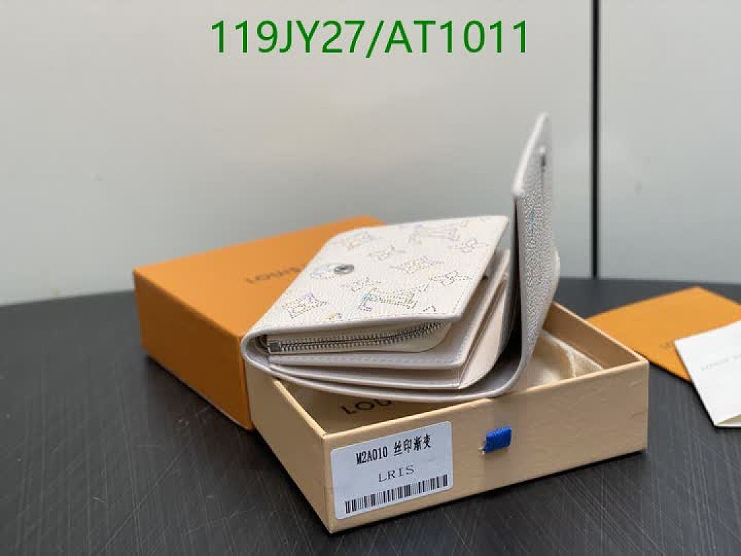 LV-WalletsMirror Quality Code: AT1011 $: 119USD
