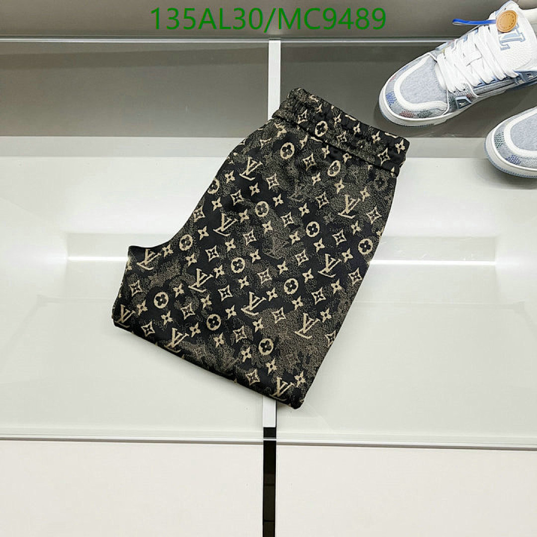 LV-Clothing Code: MC9489 $: 135USD