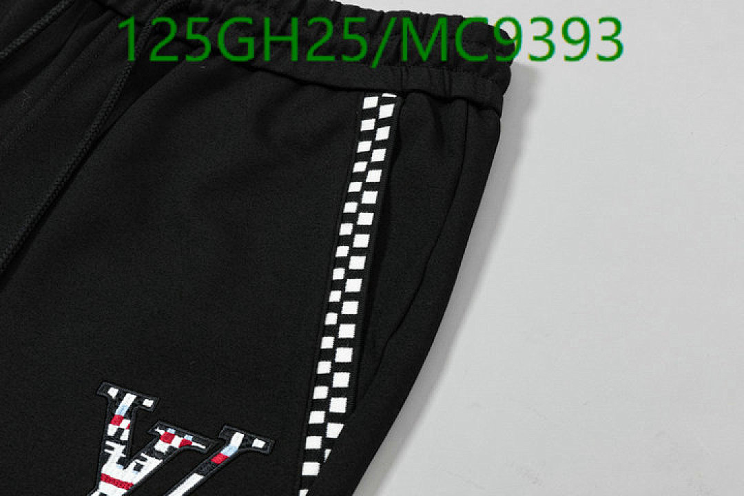 LV-Clothing Code: MC9393 $: 125USD