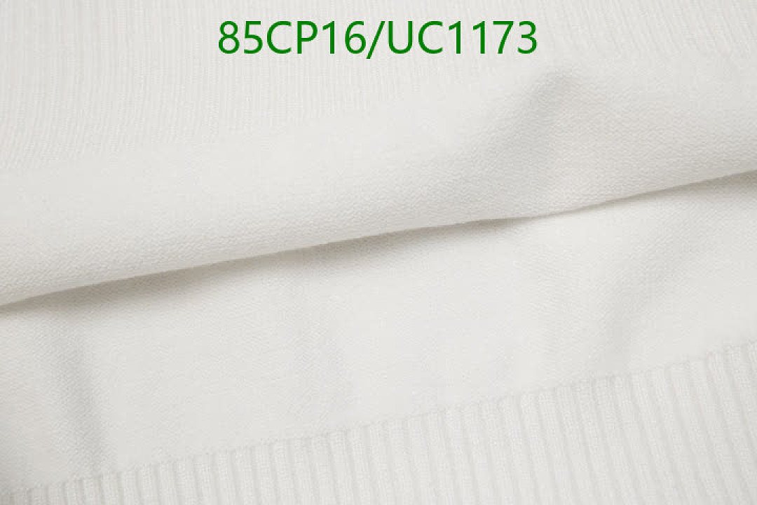 Moncler-Clothing Code: UC1173 $: 85USD