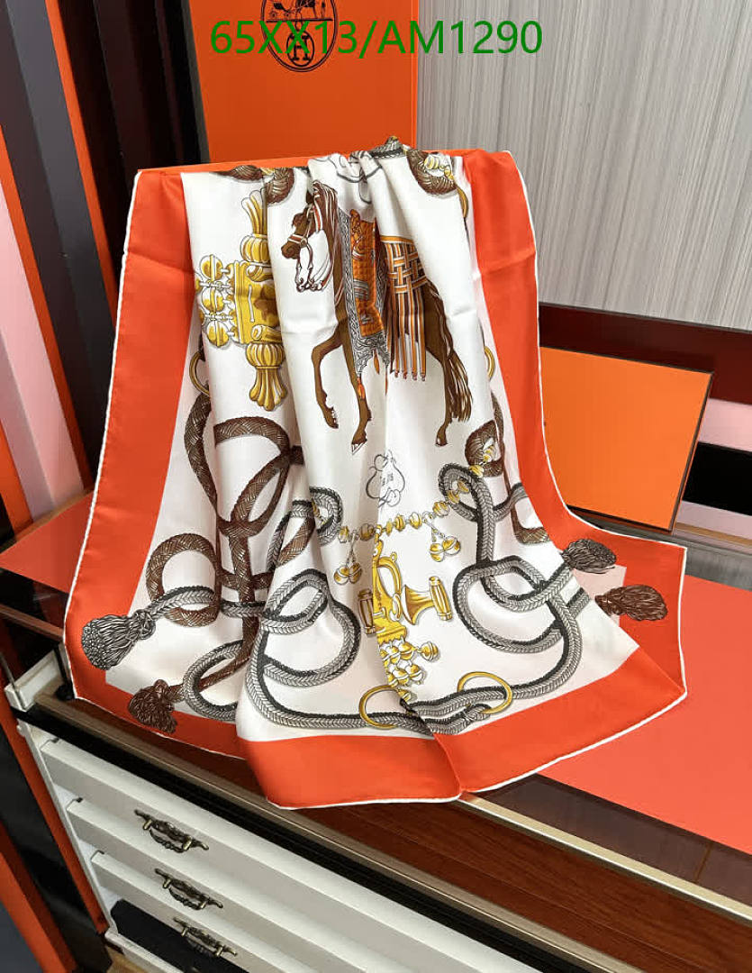 Hermes-Scarves Code: AM1290 $: 65USD