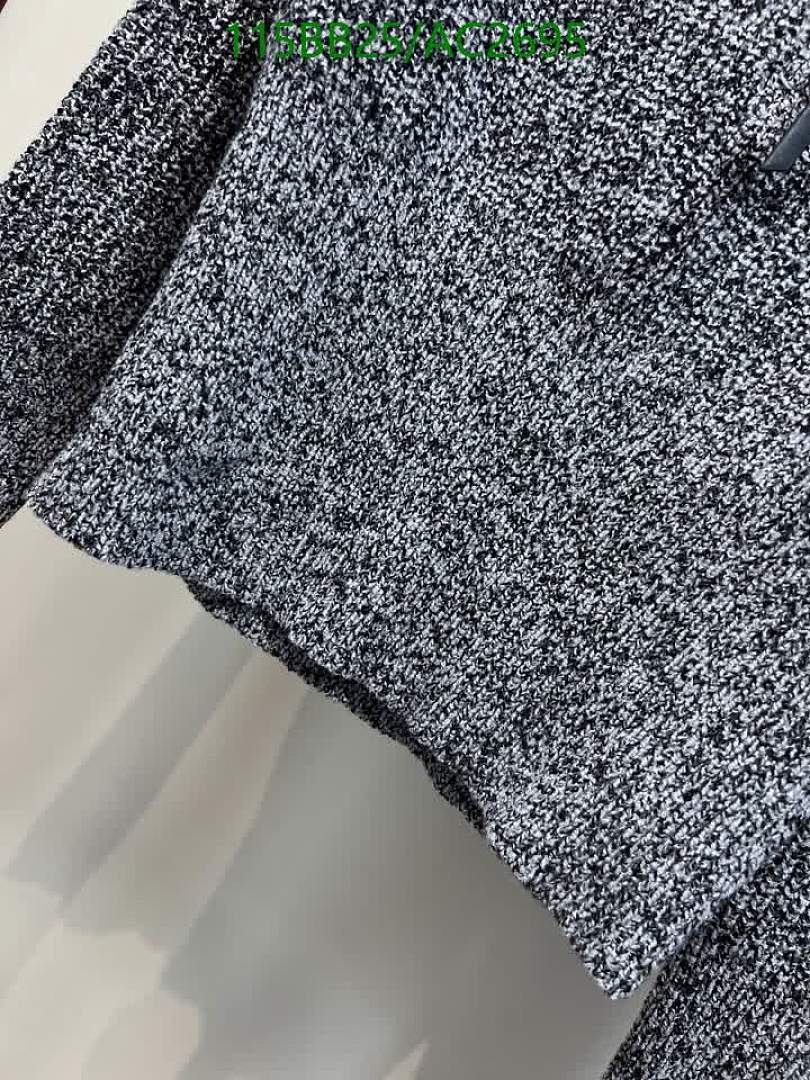 LV-Clothing Code: AC2695 $: 115USD