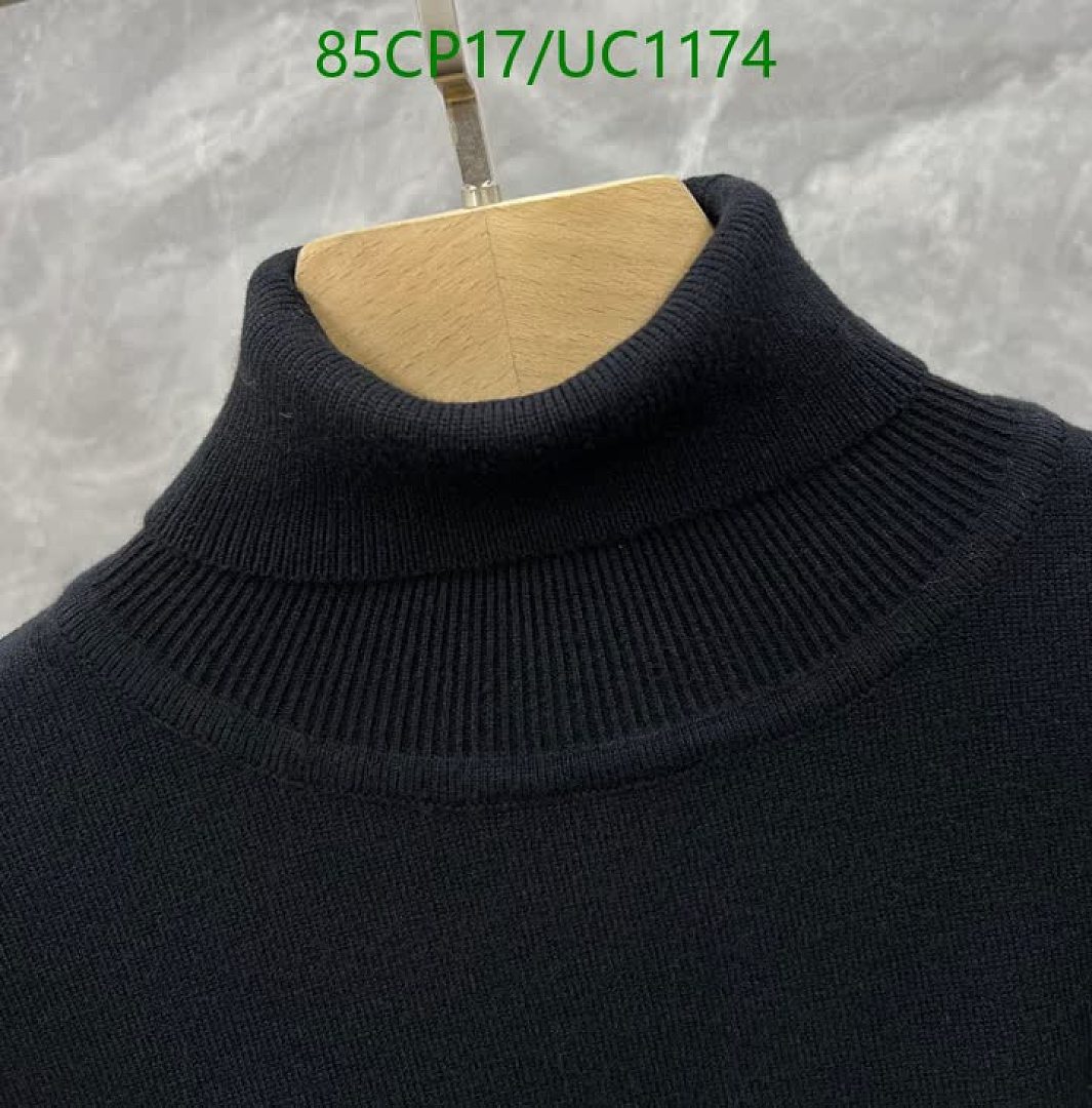 Moncler-Clothing Code: UC1174 $: 85USD