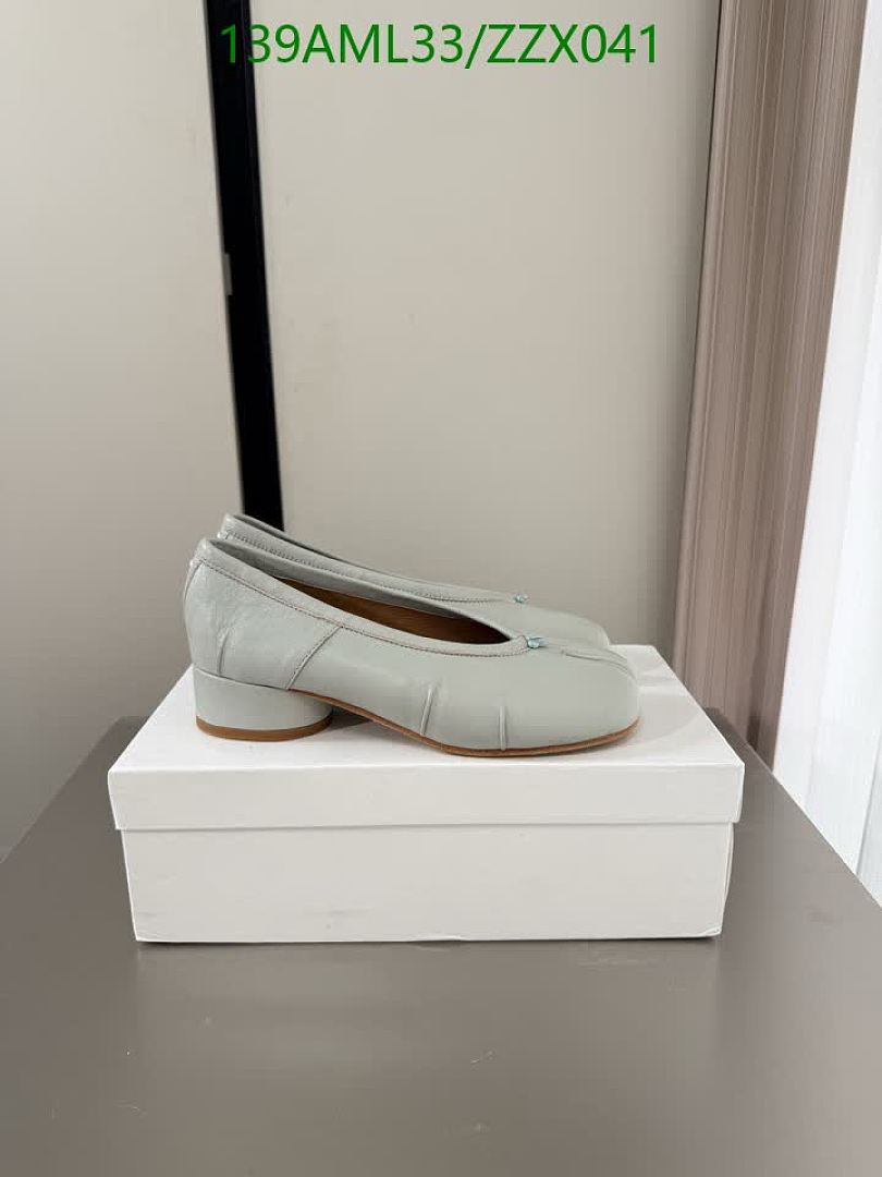 MM6-Women Shoes Code: ZZX041 $: 139USD