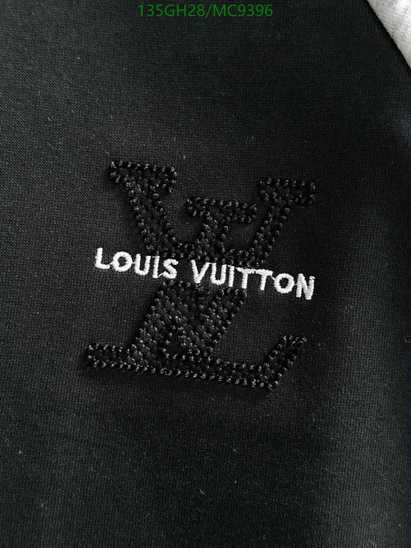 LV-Clothing Code: MC9396 $: 135USD