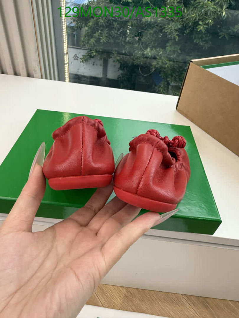 BV-Women Shoes Code: AS1335 $: 129USD