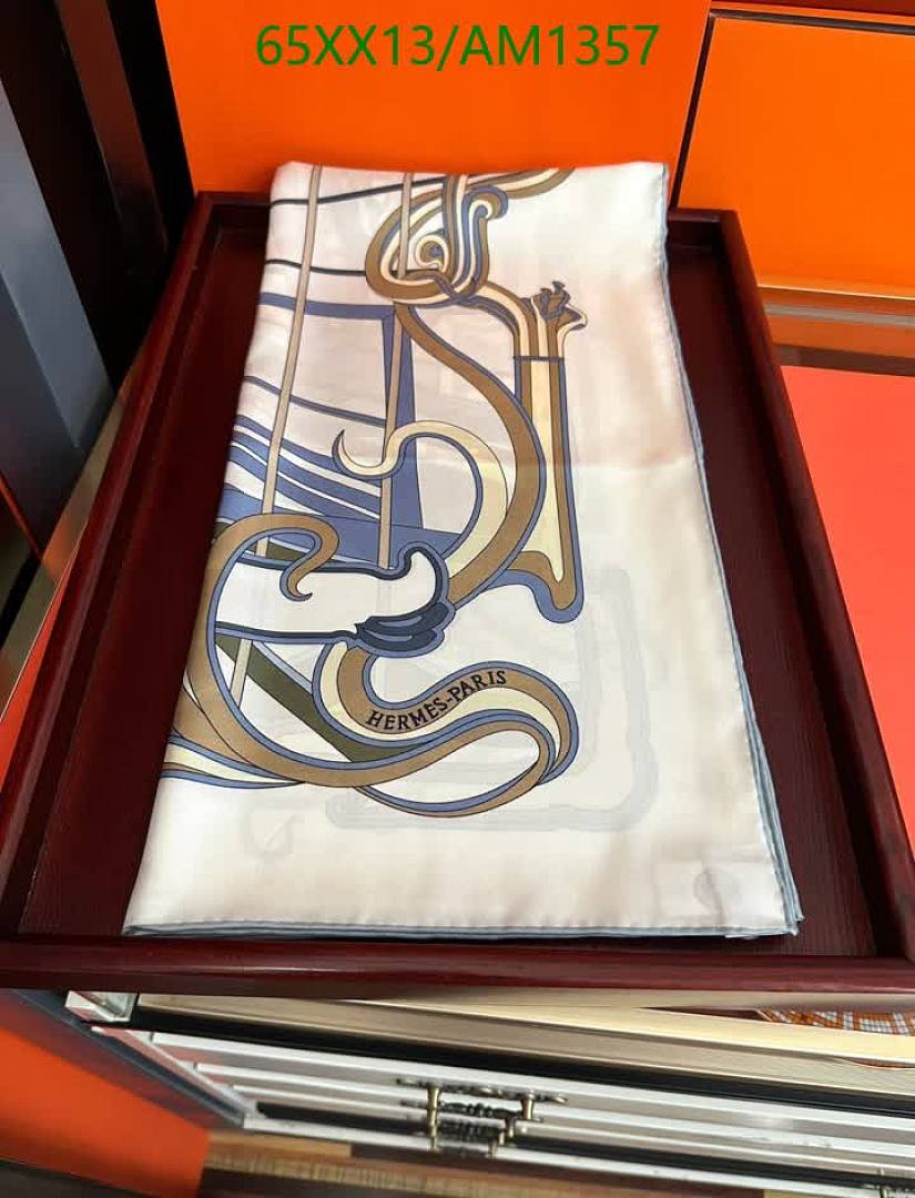 Hermes-Scarves Code: AM1357 $: 65USD