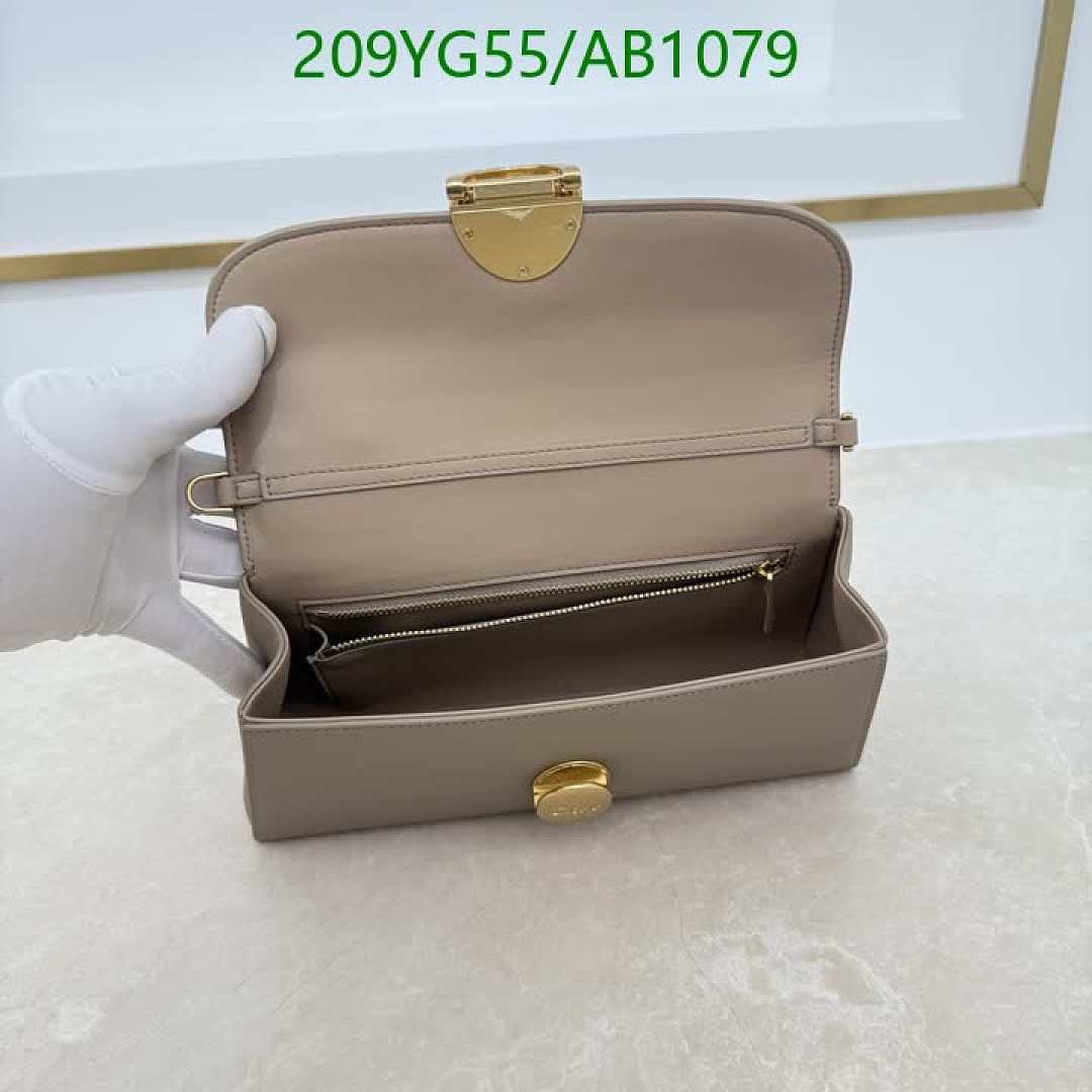 Dior-BagsMirror Quality Code: AB1079 $: 209USD