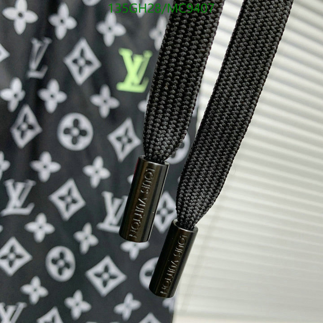 LV-Clothing Code: MC9407 $: 135USD