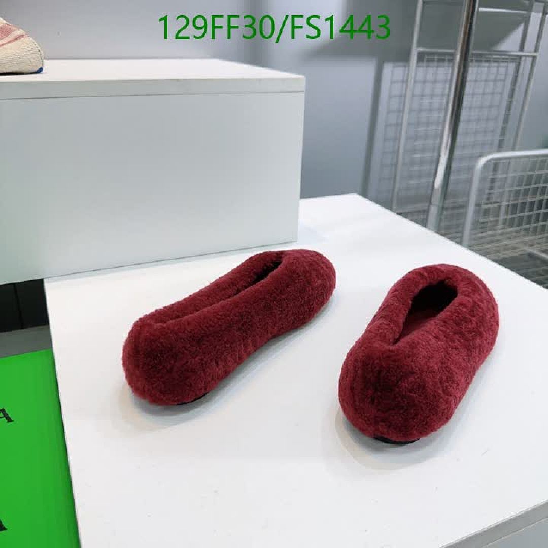 BV-Women Shoes Code: FS1443 $: 129USD
