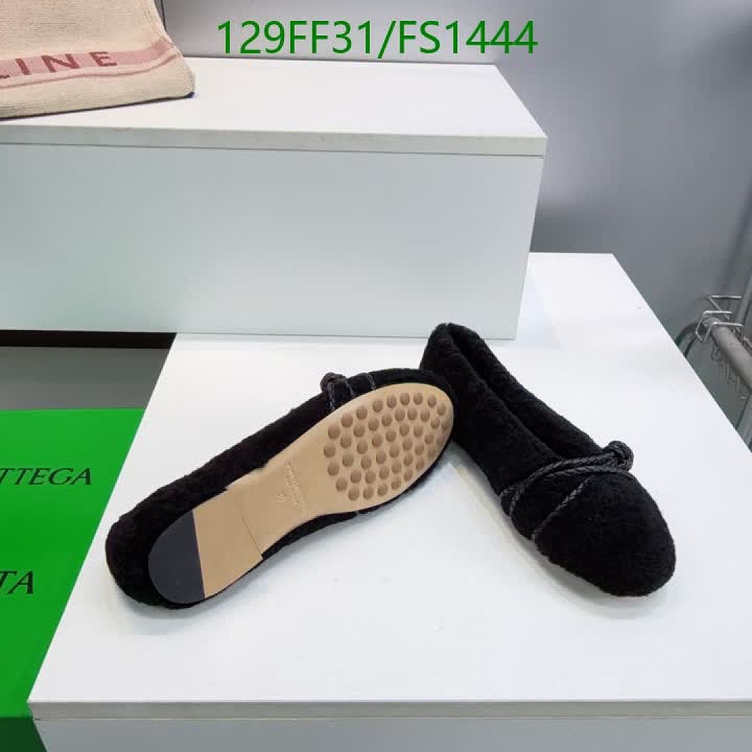 BV-Women Shoes Code: FS1444 $: 129USD