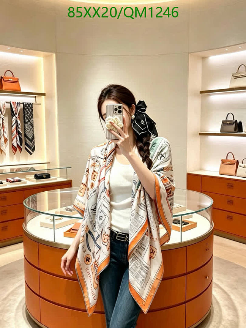 LV-Scarves Code: QM1246 $: 85USD