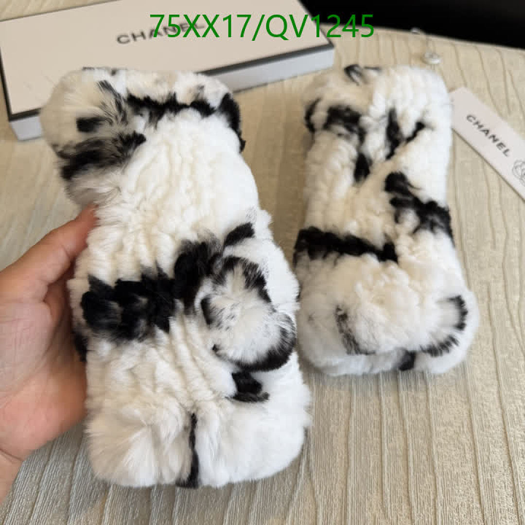 Chanel-Gloves Code: QV1245 $: 75USD