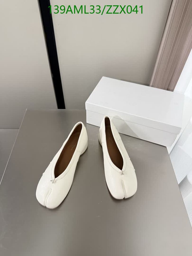 MM6-Women Shoes Code: ZZX041 $: 139USD