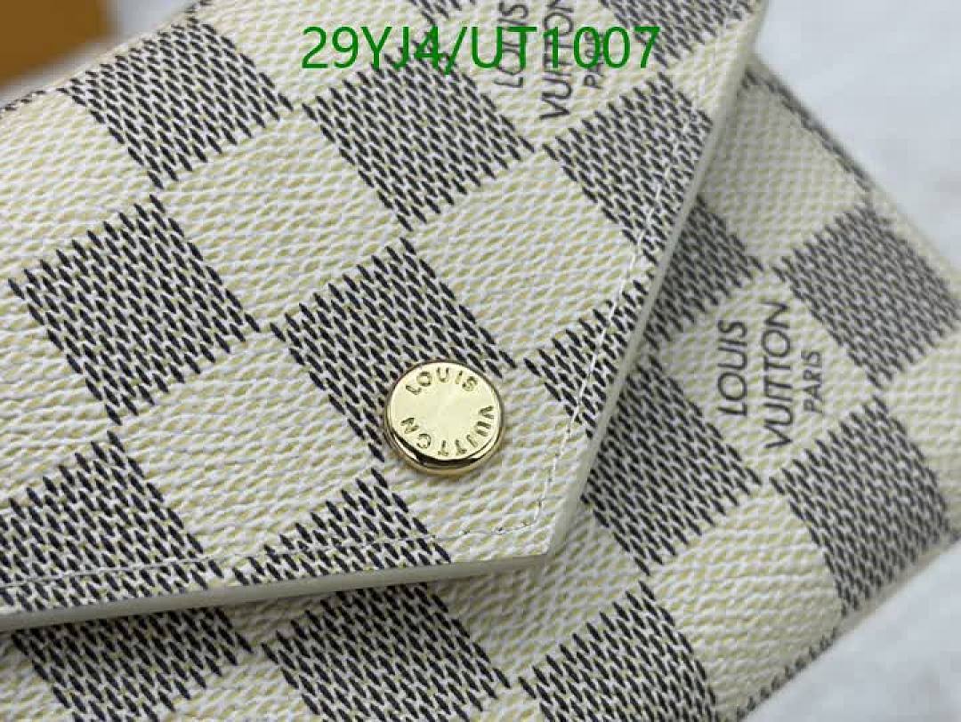 LV-Wallets-4A Quality Code: UT1007 $: 29USD