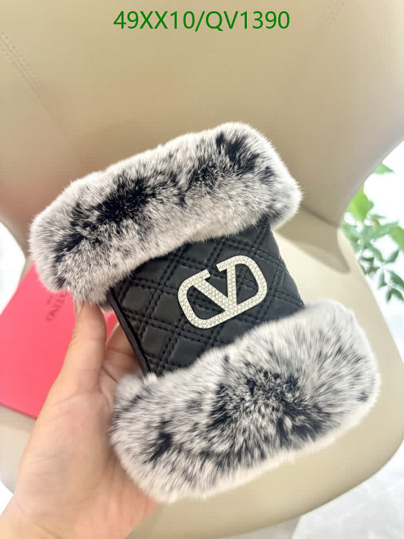 Valentino-Gloves Code: QV1390 $: 49USD
