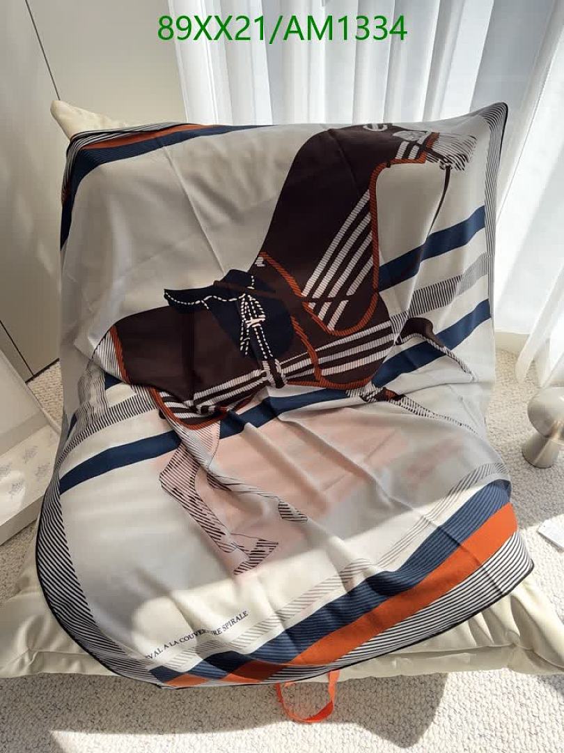 Hermes-Scarves Code: AM1334 $: 89USD
