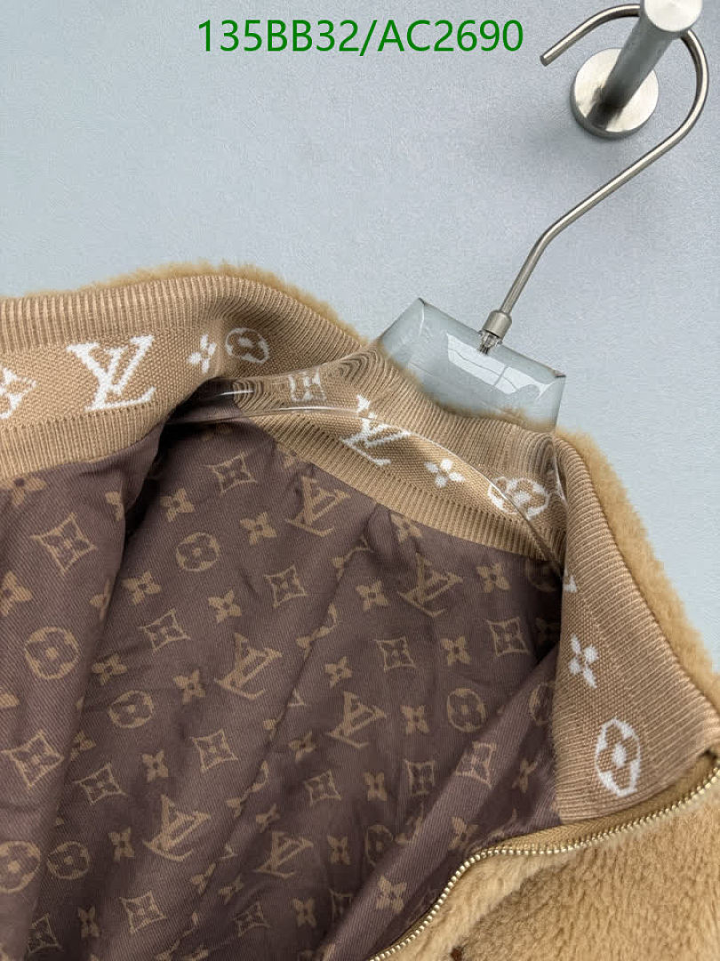 LV-Clothing Code: AC2690 $: 135USD