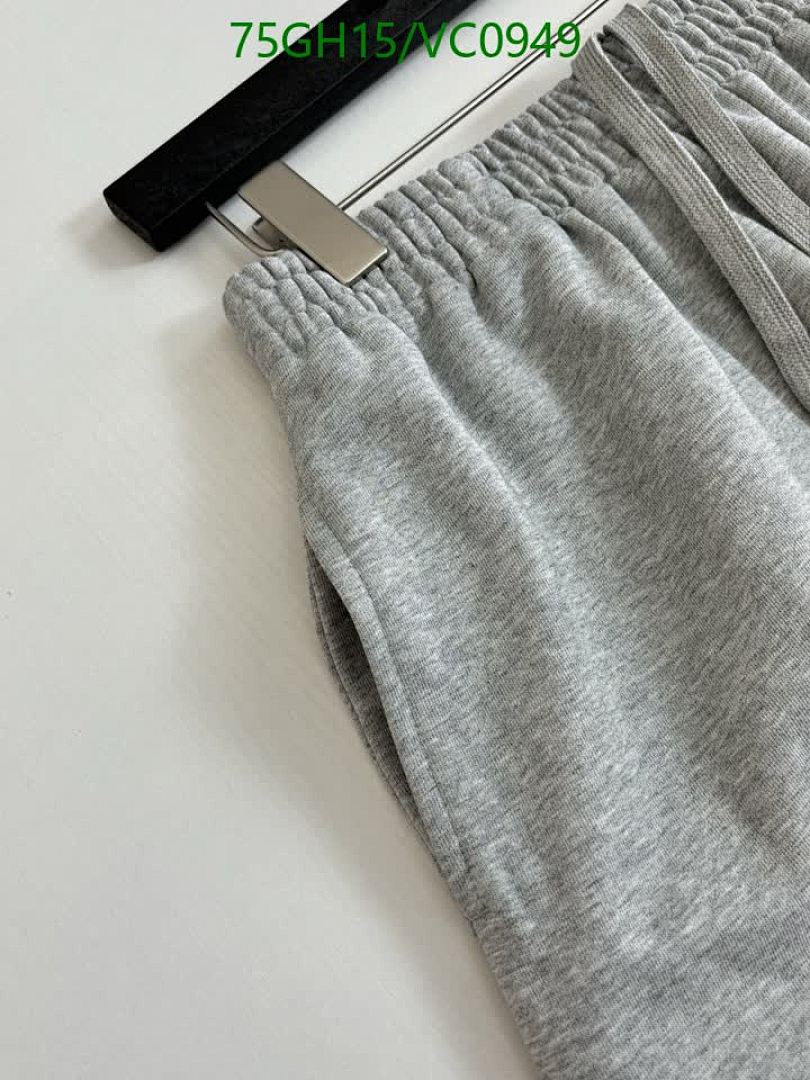 Balenciaga-Clothing Code: VC0949 $: 75USD
