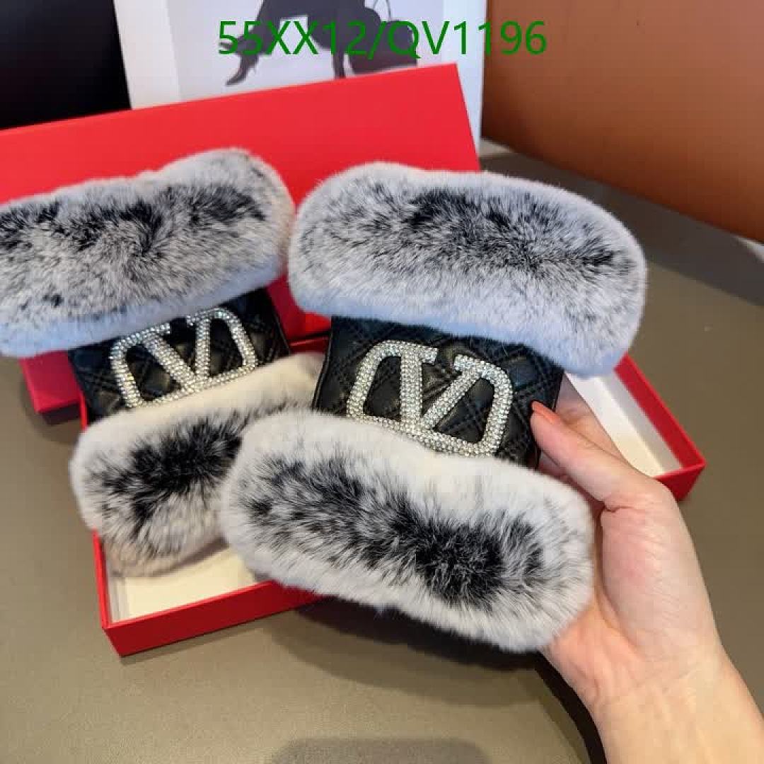 Valentino-Gloves Code: QV1196 $: 55USD