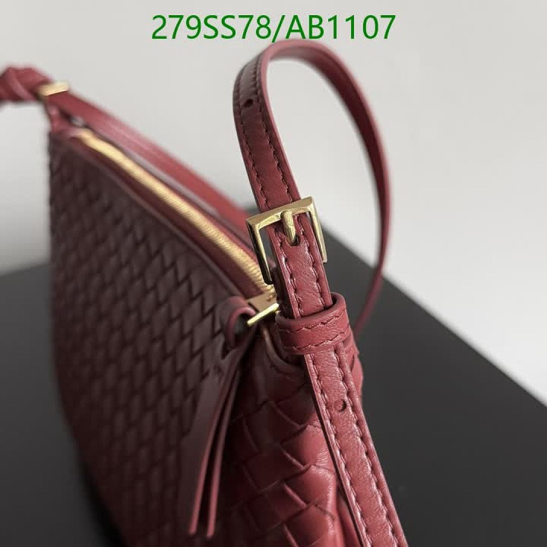 BV-BagsMirror Quality Code: AB1107 $: 279USD