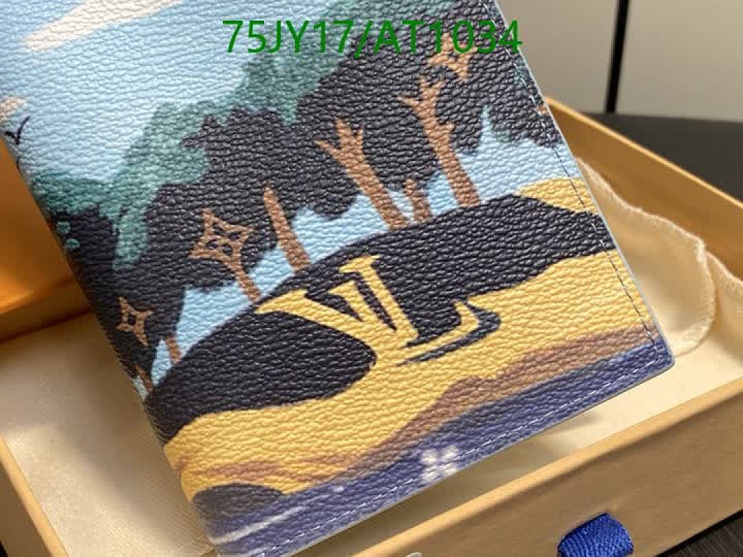 LV-WalletsMirror Quality Code: AT1034 $: 75USD
