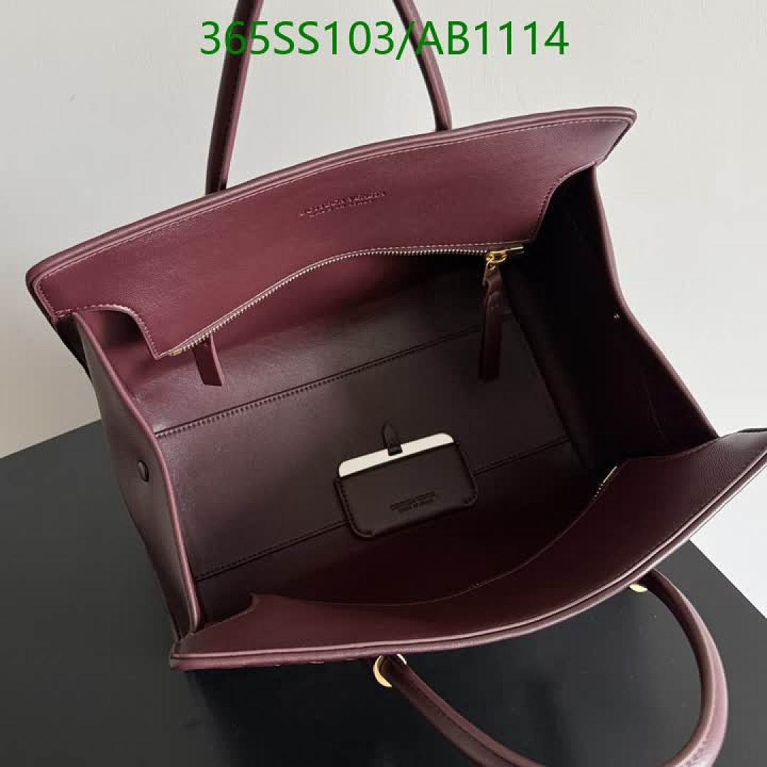 BV-BagsMirror Quality Code: AB1114 $: 365USD