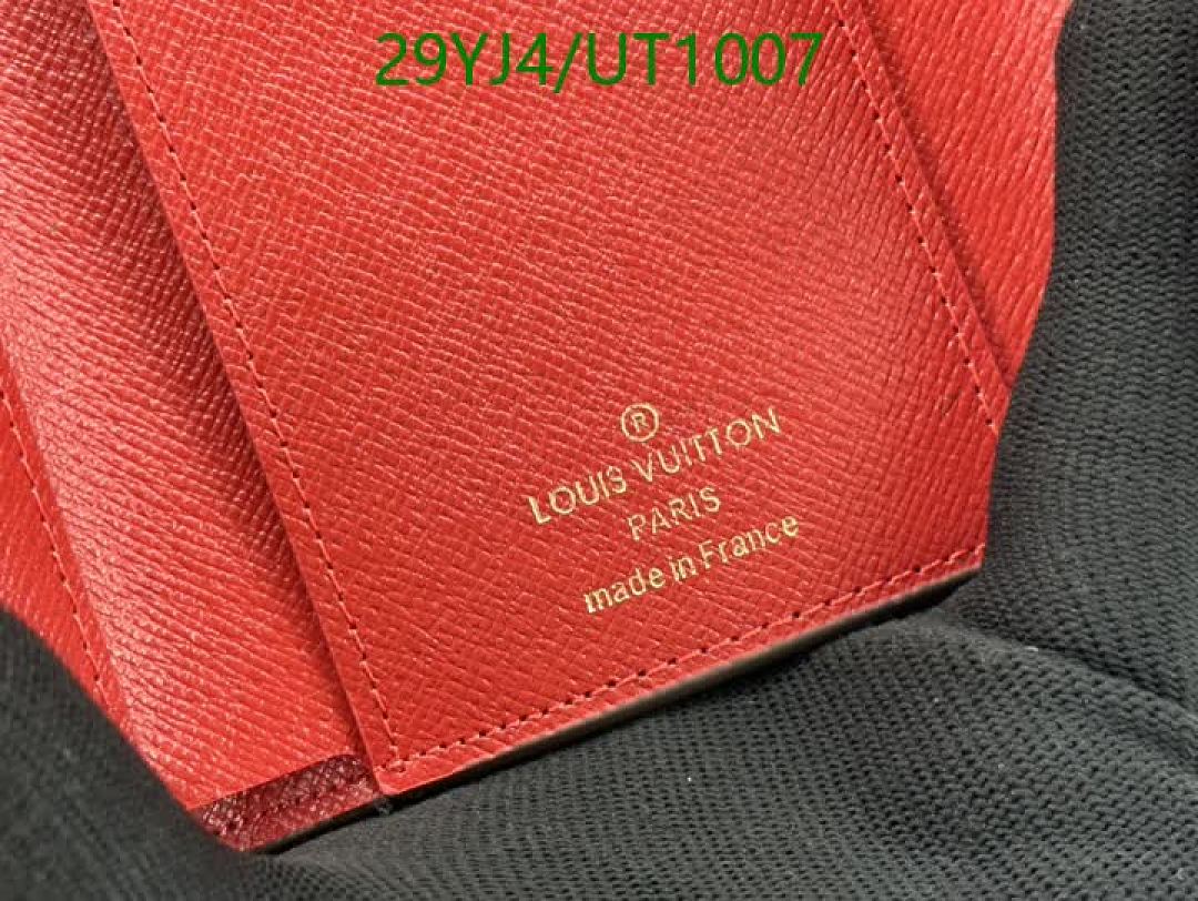 LV-Wallets-4A Quality Code: UT1007 $: 29USD