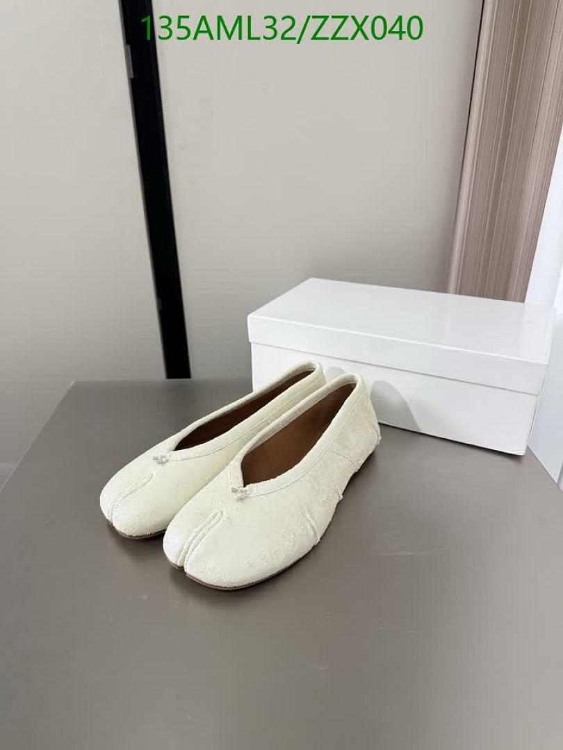 MM6-Women Shoes Code: ZZX040 $: 135USD