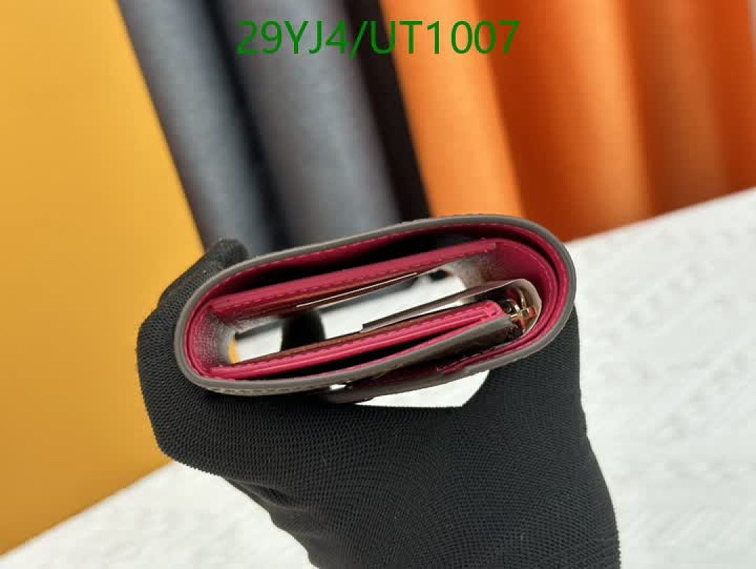 LV-Wallets-4A Quality Code: UT1007 $: 29USD