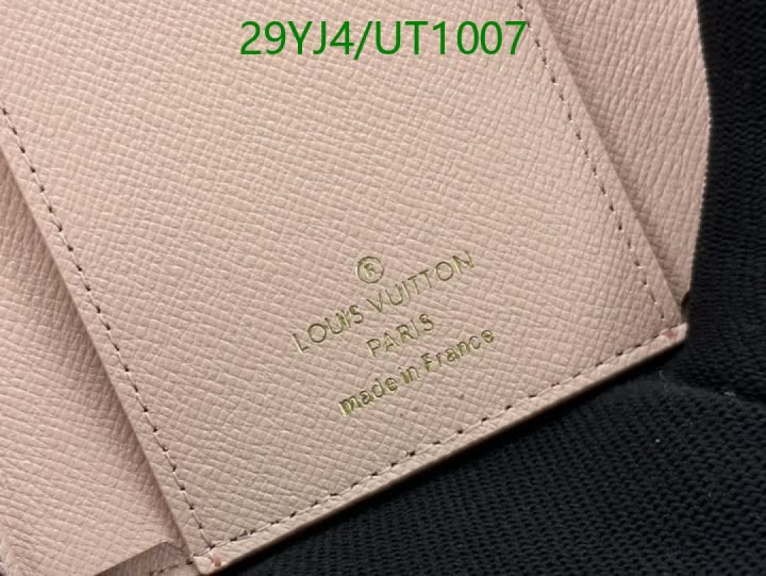 LV-Wallets-4A Quality Code: UT1007 $: 29USD