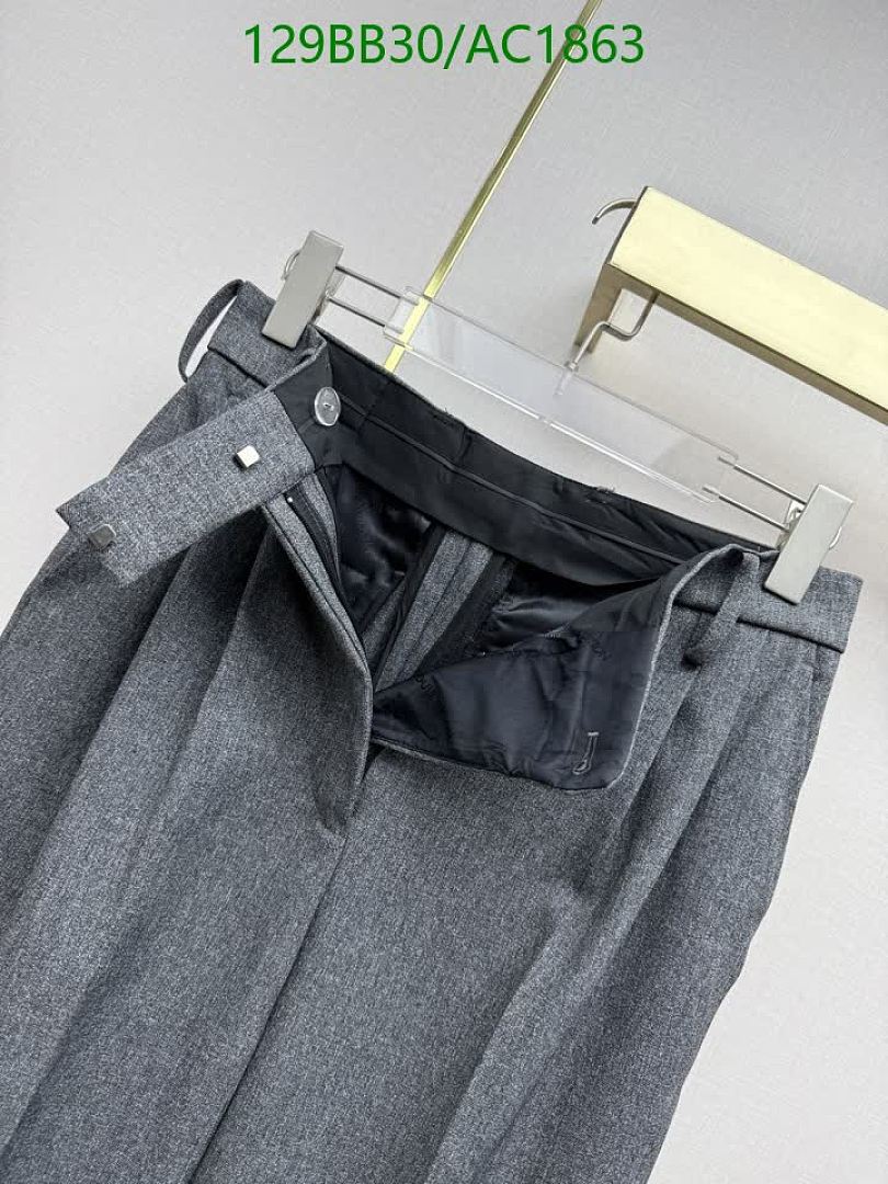 LV-Clothing Code: AC1863 $: 129USD