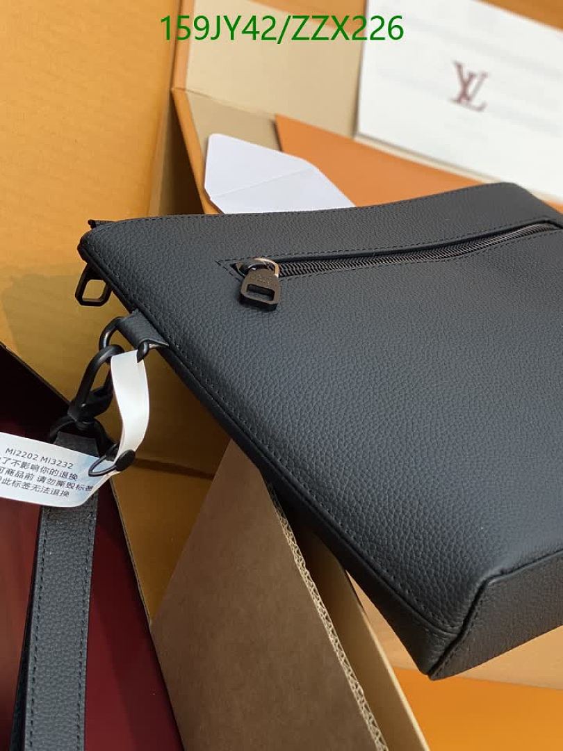 LV-BagsMirror Quality Code: ZZX226 $: 159USD