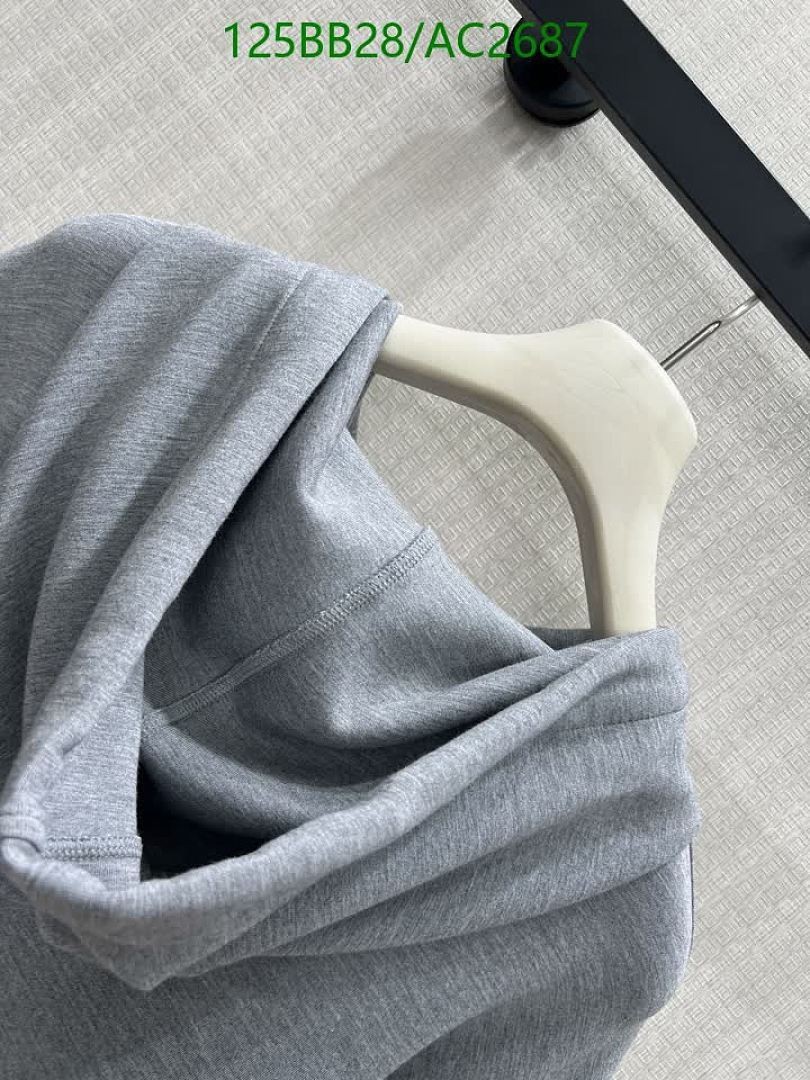 LV-Clothing Code: AC2687 $: 125USD
