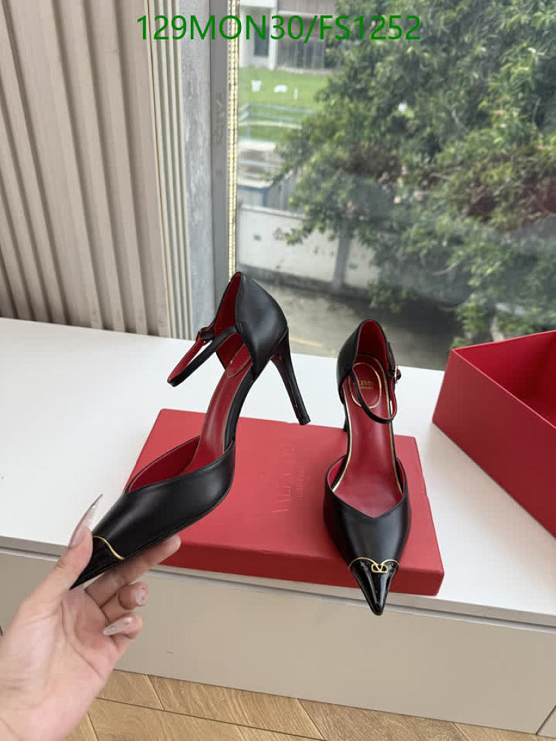 Valentino-Women Shoes Code: FS1252 $: 129USD