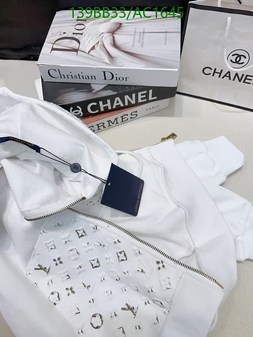 LV-Clothing Code: AC1645 $: 139USD