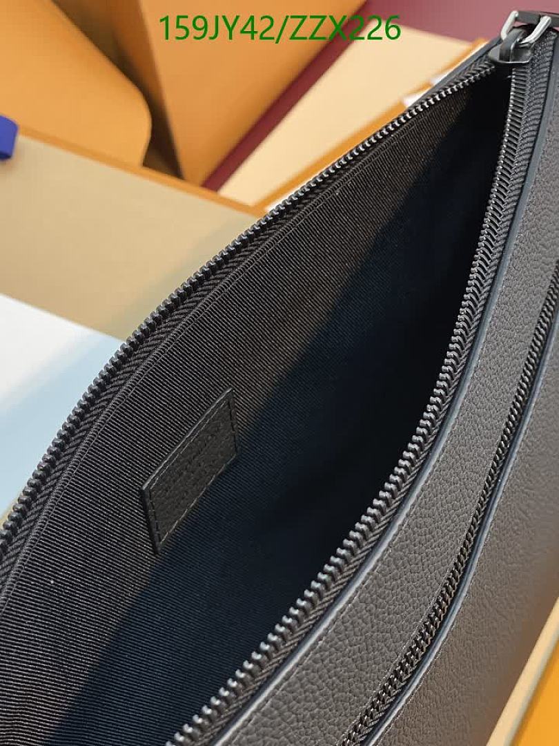 LV-BagsMirror Quality Code: ZZX226 $: 159USD