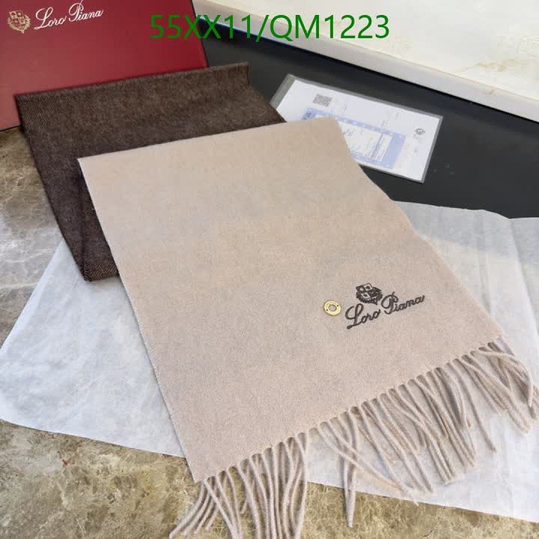 Loro Piana-Scarves Code: QM1223 $: 55USD