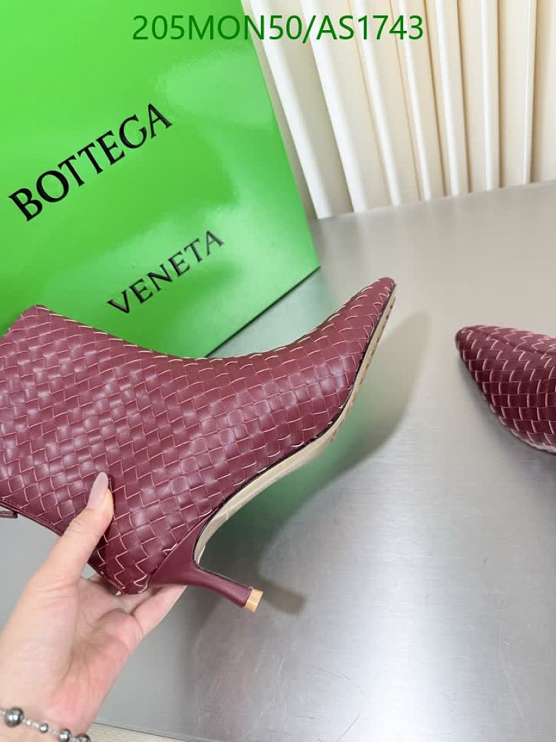 BV-Women Shoes Code: AS1743 $: 205USD