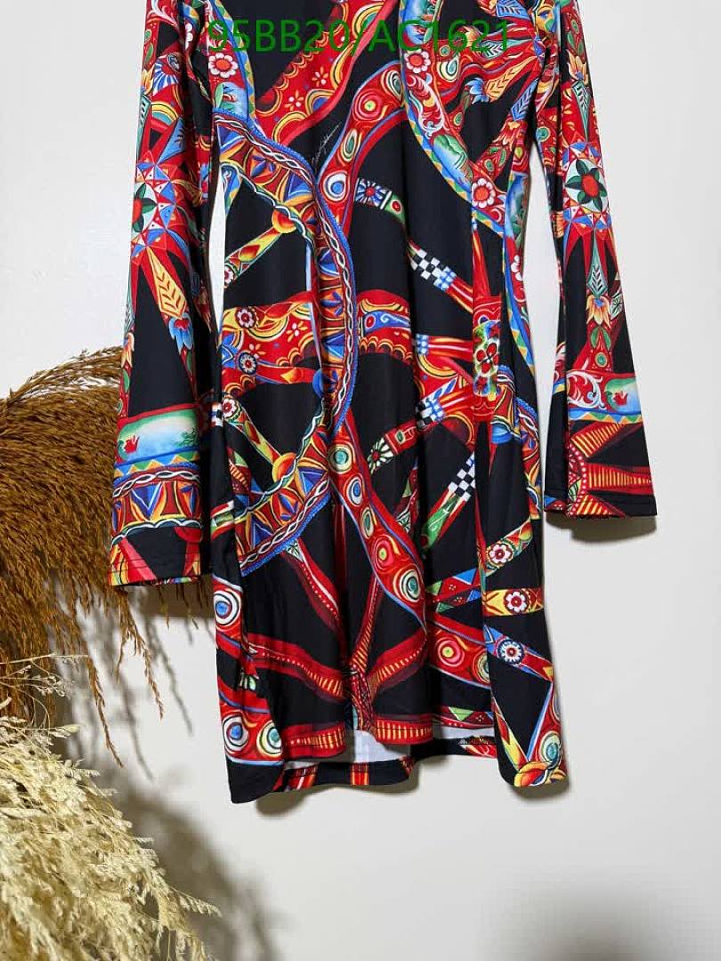 D&G-Clothing Code: AC1621 $: 95USD